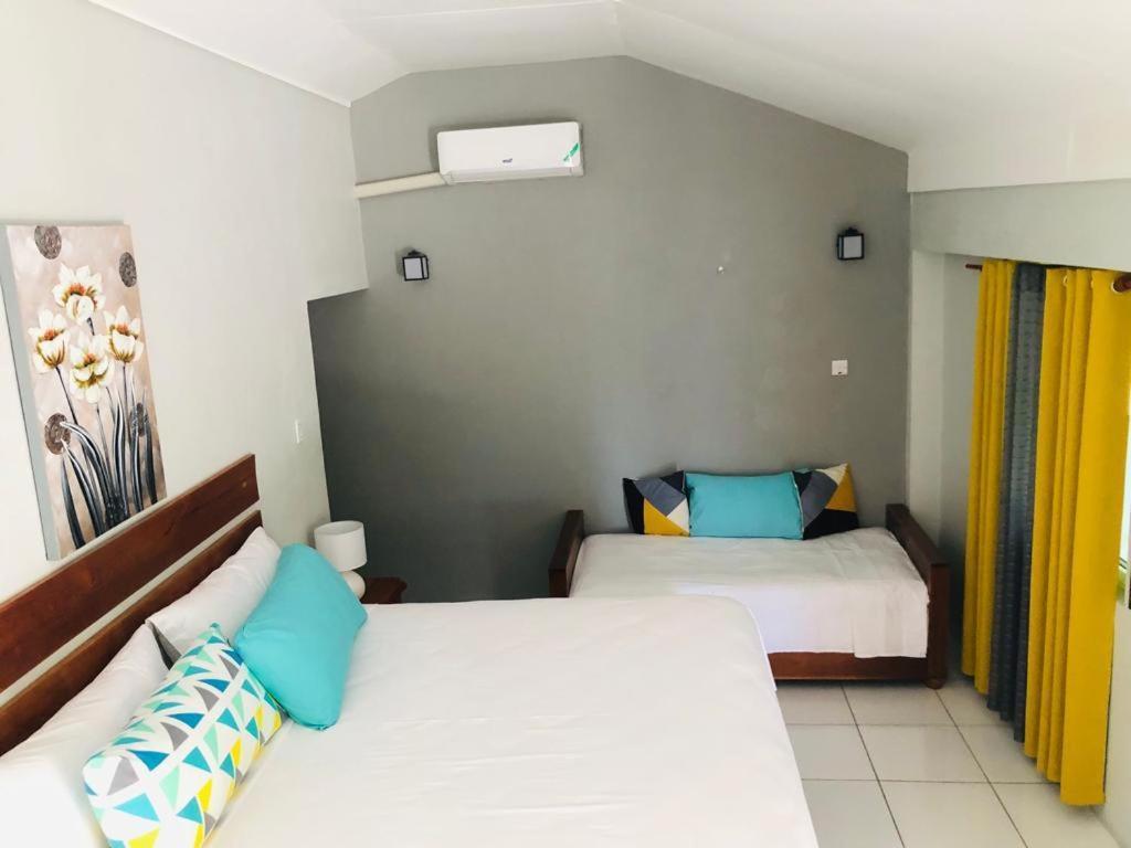 Airport Beach Hotel Montego Bay Ngoại thất bức ảnh
